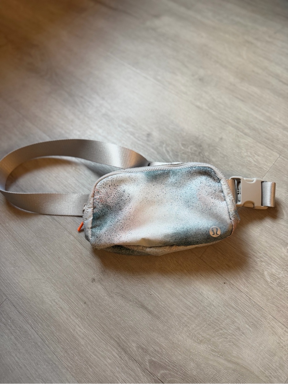 lululemon athletica Metallic Silver and Light Blue Waist Pack